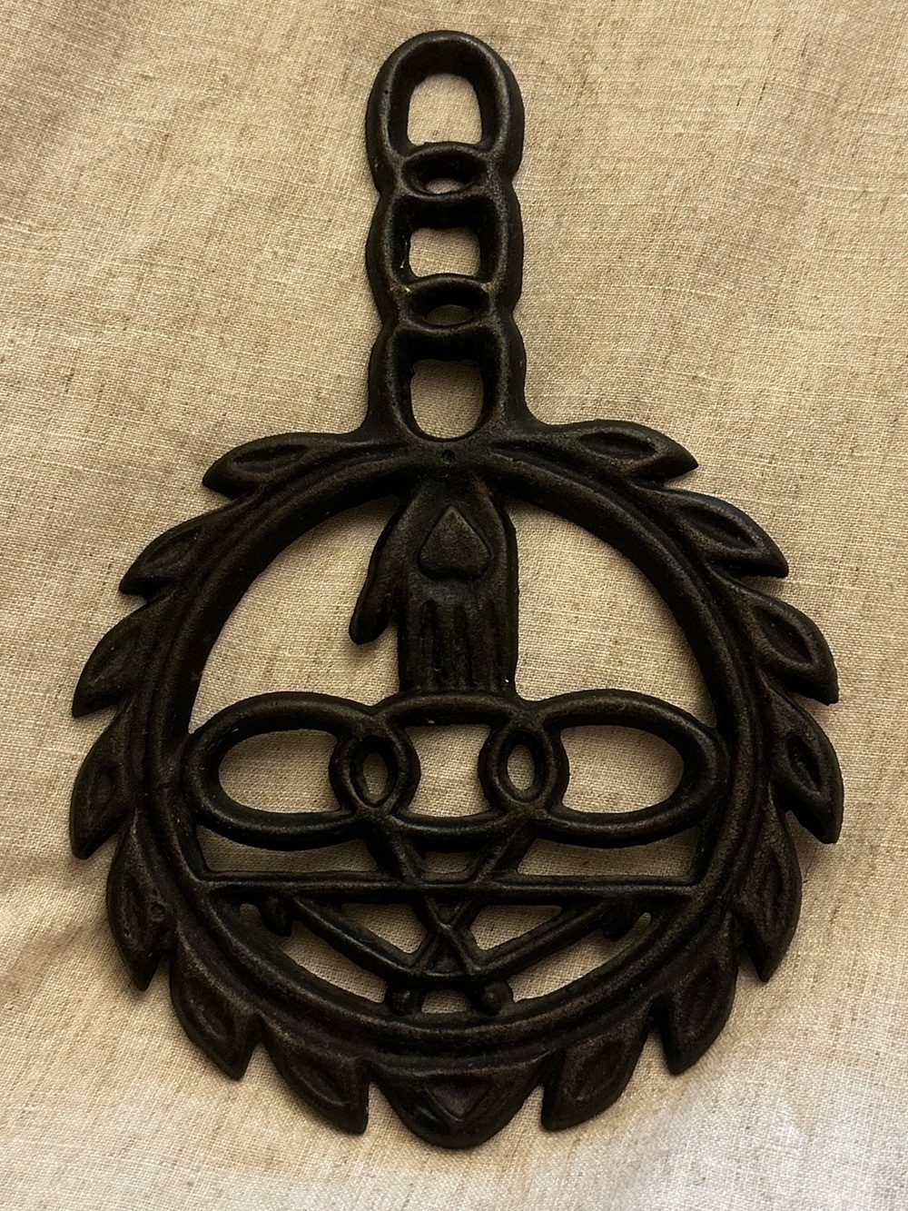 Cast Iron Vintage International Order of Odd Fellows Trivet